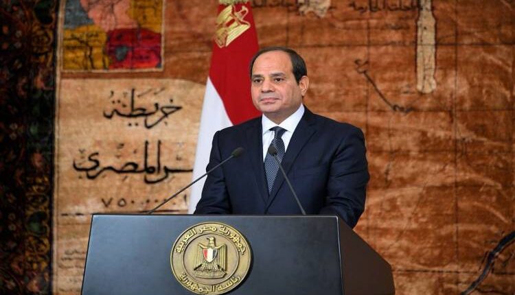 السيسي يهنئ المواطنين