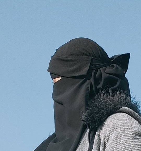 الشاعرة عايده جابر