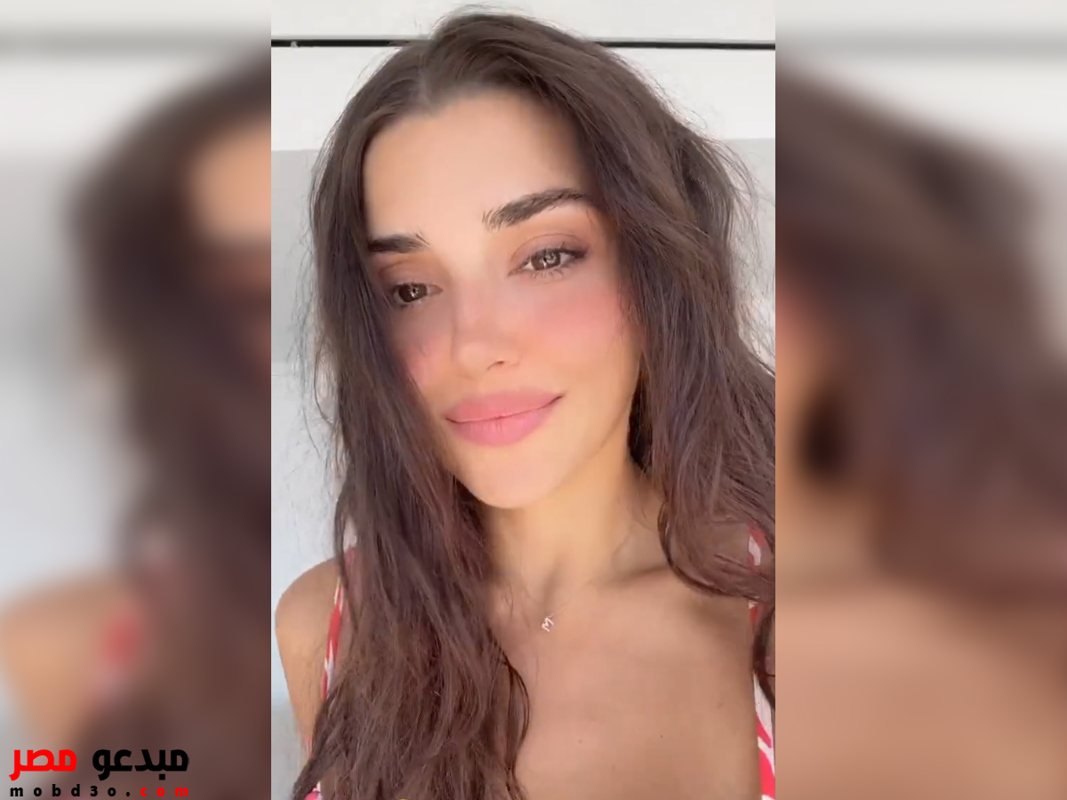 هاندا ارتشيل تشارك فيديو جديد من تواجدها في "اليونان".. والجمهور: جمال طبيعي رباني