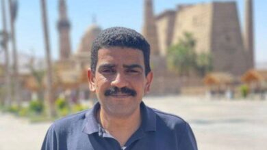 الشاعر مصطفي معاذ