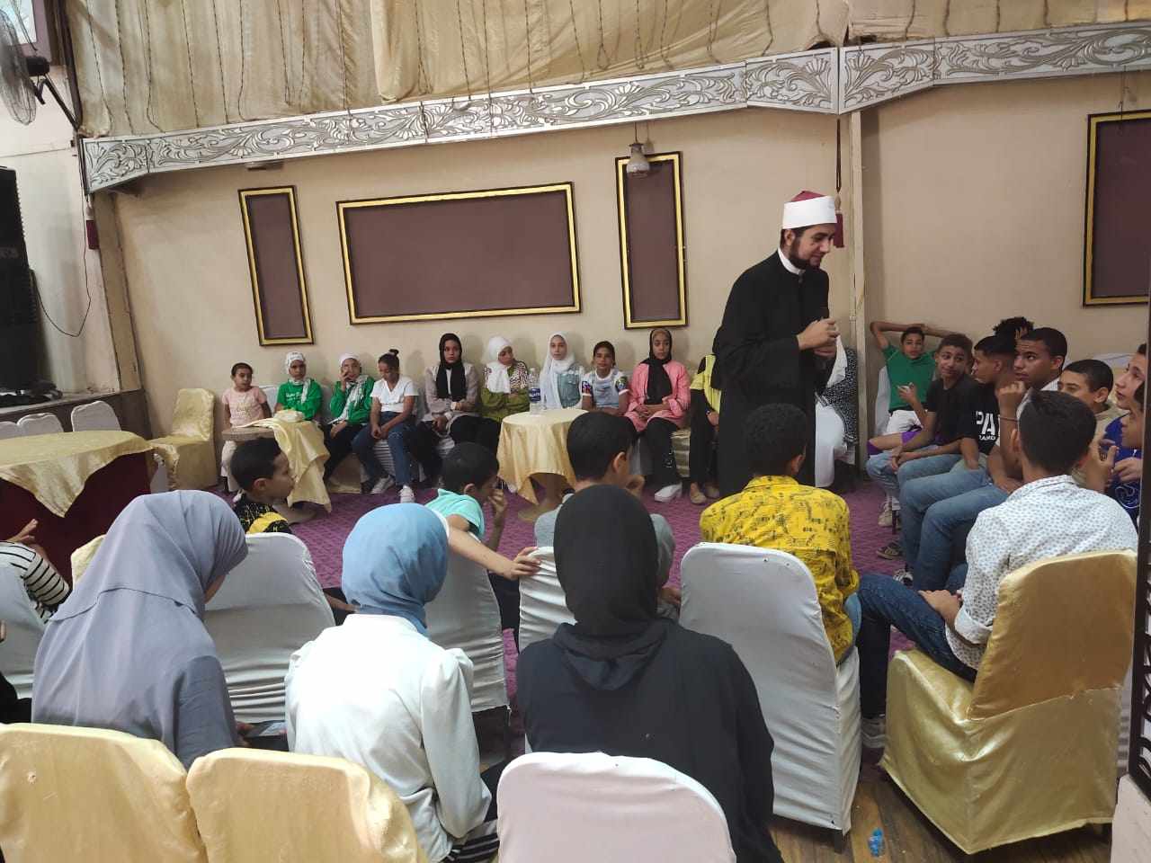 حوار مفتوح بنادي العاملين بإهناسيا المصدر: مبدعو مصر