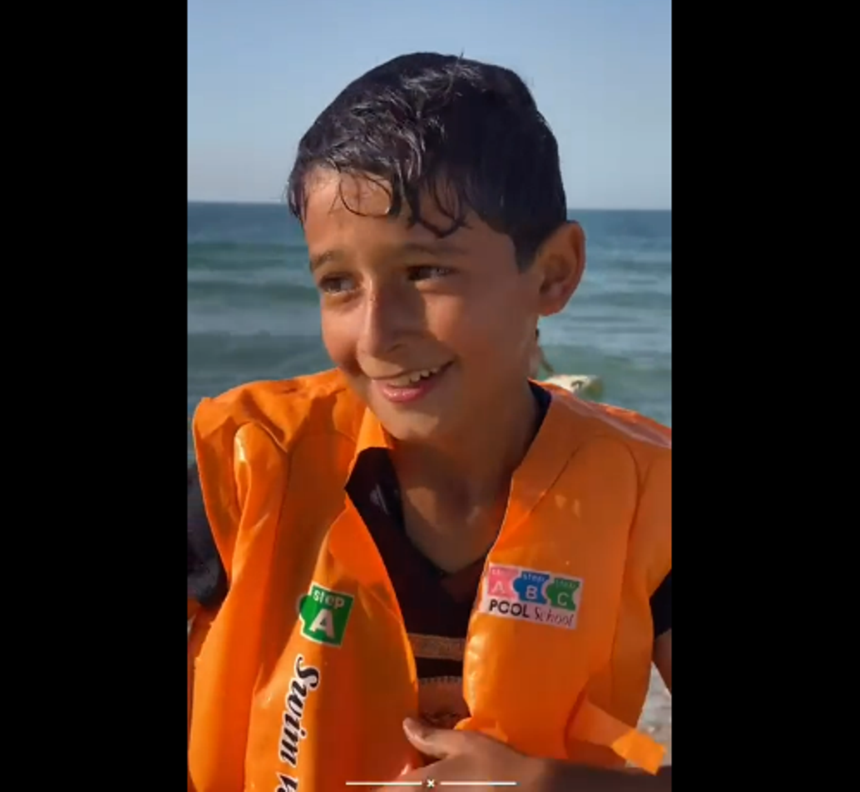 أطفال غزة على بحرها