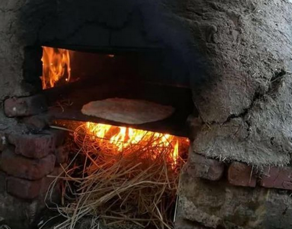 الحلوه دي قامت تعجن في البدرية