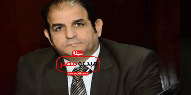 موسوعة ادباء مصر.. الكاتب/ رضا سليمان ⦁ رضا محمد أحمد إبراهيم سليمان. (رضا سليمان) [ 01552295085 – 01094954584] ⦁ مخرج أول، إذاعة جمهورية مصر العربية (البرنامج العام)، الهيئة الوطنية للإعلام. ⦁ كاتب روائي ومؤلف درامي ومسرحي. ⦁ عضو اتحاد الكتاب. ⦁ عضو لجنة الدراما بالإذاعة المصرية. ⦁ مدرس مادة الاخراج والدراما الاذاعية بكليات وأقسام الإعلام. ⦁ كاتب مقالات أدبية وفنية في: جريدة القاهرة، الدستور، الأهرام المسائي، مجلة عالم الكتاب، مجلة الهلال، مجلة أخبار النجوم، الكواكب. *** الأعمال الإبداعية المسموعة المسلسلات والبرامج الدرامية (تأليف/ إخراج) ⦁ البرنامج الإذاعي (همسة عتاب). كتابة و إخراج البرنامج الجماهيري "همسة عتاب"، برنامج يومى مستمر، يعرض فى قالب درامى شكاوى ومشكلات المواطنين، وهو نافذة حقيقية يستطيع المواطن البسيط أن يوصل صوته للمسؤولين والرأى العام، عن طريق خطاب يرسله عبر البريد إلى البرنامج، أو رسالة إلكترونية مواكبة للتطور إن أراد. وفى حلقات أسبوعية يستعرض البرنامج استجابة المسؤولين على الشكاوى التى تمت إذاعتها، وبذلك تتحقق رسالة البرنامج الإنسانية، حيث يقدم هموم المواطن وشكواه، مهما كانت مكانته فى المجتمع طالما له حق يطالب به، ويقدم الحلول المقدمة من المسؤولين. ⦁ مسلسل كليلة و دمنة . ( 30 حلقة ) إخراج الدراما الإذاعية "كليلة ودمنة" التى حولها الكاتب عبد المنعم خلف إلى حلقات درامية عن كتاب كليلة ودمنة الذى كتبه الفيلسوف الهندي بيدبا، وقام بتعريبه ابن المقفع، حيث يتحدث الفيلسوف ( سعد الغزاوى ) إلى الملك دبشليم ( محمود مرسى) عن العديد من الحكايات الخاصة بحيوانات الغابة ..  إنتاج إذاعة البرنامج العام . مصر. تاريخ الإنتاج  2003 بطولة : النجم محمود مرسى، وسعد الغزاوى، و يسرية الحكيم، ومحيى الدين عبدالمحسن, ويوسف رجائى، وصلاح عفيفى. ⦁ مسلسل : غريب فى بلاد غريبة . ( 30 حلقة) رؤية درامية، وحوار، وإخراج لكتاب "غريب فى بلاد غريبة" للكاتب الكبير أنيس منصور، وهى أول تجربة لتحويل أدب الرحلات إلى حلقات درامية، حيث نقلت الحلقات تفاصيل دقيقة تعرض لها الكاتب فى بلاد تتميز بالغرابة. ⦁ بطولة: النجم محمد رياض، وفاء سالم، طارق عبدالعزيز، و أحمد صيام، و حنان سليمان، وأحمد عقل.  إنتاج (2006 ) ⦁ مسلسل: عبده رايح فين؟ ( 30 حلقة) إخراج الحلقات الكوميدية "عبده رايح فين" تأليف (وأشعار المقدمة): مصطفى السعدني... البطولة: وحيد سيف، وطارق دسوقى، و ندى بسيونى، و محمد محمود، ويوسف عيد، وأماني البحطيطي.  ألحان المقدمة والنهاية : منير الوسيمى. غناء:طارق الشيخ. وهو عمل يستعرض شخصية متسلقة يجب نبذها اجتماعيا حيث يلقى العمل الضوء على الجوانب السلبية فى شخصية بطل العمل ونشير إلى تجنبها وأنه لا نهاية لها إلا السقوط كما يحدث للبطل. إنتاج 2007 ⦁ مسلسل: حكايات مرزوقة و مرزوق( 30 حلقة) إخراج الحلقات الاجتماعية الكوميدية التى كتبها ياسر قطامش بشكل ساخر عن زوج وزوجة يتعرضان يوميًا لكثير من المشاكل والعقبات التى يعانى منها غالبية أبناء المجتمع. إنتاج 2008 . ⦁ بطولة عبدالله فرغلى، وعائشة الكيلانى، وعبدالوهاب خليل، ويوسف رجائى. ⦁ مسلسل: حول العالم فى 200 يوم .( 30 حلقة) رؤية درامية، وحوار، وإخراج لكتاب "حول العالم فى 200 يوم" للكاتب أنيس منصور، ويعد امتداداً لتجربة تحويل أدب الرحلات لأعمال درامية. إنتاج 2009 ⦁ بطولة: محمد رياض، و ندى بسيونى، وأحمد صيام، ويوسف رجائى، وأماني البحطيطي.   ⦁ مسلسل : ألقاب الصحابة ( 30 حلقة) صحابة الرسول الكريم (ص) كانت لهم ألقابا، وخلف كل لقب قصة، هذا ما حولته إلى عمل درامي وأخرجته للإذاعة فى شهر رمضان 2011 .  ⦁ بطولة: محمود الحديني، أشرف عبدالغفور، خالد الذهبي، أمانى البحطيطي ومجموعة من نجوم الإذاعة. ⦁ المسلسل الإذاعي الكوميدي : بقى دا اسمه كلام ؟! ( 30 حلقة) تأليف و إخراج المسلسل الكوميدي (بقى دا اسمه كلام) الذى أذيع فى عام 2010 ويناقش العمل الفنى مشكلة الهجرة غير الشرعية، وكيف يُلقى الشباب بنفسه إلى التهلكة، ويدفع مقابل ذلك مبالغ كبيرة، فى حين أنه لو استغل تلك المبالغ فى المشروعات الصغيرة بجد ونشاط كما لو كان يعمل بالخارج، لتحقق النجاح لنفسه ولمجتمعه. والمسلسل حصل على جائزة أفضل دور نسائي في مهرجان القاهرة للإذاعة والتلفزيون 2010 بطولة:  وائل نور، مي كساب، حسن مصطفى، إنعام سالوسة، محمود الحدينى، ندى بسيونى، سليمان عيد، محمد متولى، عائشة الكيلانى. يوسف عيد. محمد محمود . موسيقى: منير الوسيمى. ⦁ مسلسل: الرسول فى رمضان ( 30 حلقة) إخراج مسلسل الرسول فى رمضان للكاتب فتحي الإبياري والعمل يستعرض تفاصيل حياة الرسول محمد (ص) فى شهر رمضان الكريم، حيث العادات والتعاملات السمحة الكريمة التى يجب أن يُقتدى بها. إنتاج 2011 ⦁ بطولة محمد وفيق، ومديحة حمدي، وجدى العربي، وأشرف عبدالغفور. ⦁ مسلسل: حقك يا مصر .( 30 حلقة) رؤية وإعداد درامي، وحوار، وإخراج مسلسل "حقك يا مصر" عن رواية "الذين هبطوا فى الميدان" للكاتب مصطفى المليجى، يستعرض المسلسل ما حدث فى مصر قبيل ثورة يناير ومرورا أحداث الثورة. ينتهى عند قرار التنحى. العمل يعد وثيقة تأريخية لأحداث مر بها المجتمع المصرى، لتكون الدراما شريكة فى رصد التغيرات التى حدثت وناقلة لها للمستمع الحالى وحافظة للأجيال قادمة. تم إنتاج المسلسل فى نهاية 2012 ليواكب ذكرى الثورة فى يناير 2013 البطولة: النجم ياسر جلال. حنان مطاوع، محمود الحدينى، أشرف عبدالغفور، محمد محمود، رضا الجمال، مجدى فكرى، فايق عزب، رجاء حسين، هبه توفيق، محمود عامر، خالد عبدالسلام، مراد فكرى. أشعار بخيت بيومى. موسيقى منير الوسيمى . غناء أحمد عفت . ⦁ المسلسل الكوميدي : زمبليطة على الخريطة . ( 30 حلقة) تأليف مسلسل  (زمبليطة على الخريطة)، وأذيع 2014، وهى حلقات كوميدية منفصلة متصلة تستعرض فى شكل ساخر التغيير الذى طرأ على الشخصية المصرية بعد ثورة يناير ، 2011وتقدم فى كل حلقة جانبا من الجوانب السلبية، ثم طرح الحل المناسب الذى يدعم مرحلة البناء المرجوة للشخصية وللوطن. بطولة : النجوم: سامح حسين، إنعام سالوسة، أحمد راتب، يوسف عيد، إنتصار، محمد محمود. إخراج إسماعيل عبدالفتاح. ⦁ مسلسل: قناة السويس شريان من قلب مصر.( 30 حلقة) مسلسل قناة السويس كتبه للإذاعة الكاتب محمد السيد عيد، من إخراجى. استعرض العمل تاريخ مراحل حفر قناة السويس على مر العصور، من العصور الفرعونية حتى قناة السويس الجديدة. بطولة النجوم: أحمد عبدالعزيز، محمود الحديني، محيى إسماعيل، أشرف عبدالغفور، ندى بسيونى، ناصر سيف. حلمى فوده. سوسن ربيع. إنتاج 2015 ⦁ حلقات أوراق البردى ( كتابة و إخراج )( 3000 حلقة ) برنامج "سيمى دراما" يقدم تاريخ مصر الفرعونى فى حلقات يومية بشكل مبسط يتناسب مع مستوى المواطن العادى و المثقف وكل من يؤيد المعرفة، حتى تصل المعلومات الفرعونية المسجلة على البرديات والنقوش إلى المستويات كافة حتى يمكن التعرف على تاريخ مصر العظيم. ( بدءًا من عام 2007 حتى اليوم) بطولة: سيدة المسرح العربي سميحة أيوب، والفنان القدير محمود الحديني. أشرف عبدالغفور. مدحت مرسى وقد تكريم فريق البرنامج فى جامعة حلوان، وحصلتُ عن هذا العمل على جائزة "الإذاعيون يبدعون". ⦁ حلقات قطوف الأدب من كلام العرب إخراج الحلقات التراثية "قطوف الأدب من كلام العرب" شاركت فى كتابتها وأخرجتها، وشارك أيضا فى كتابة هذه الحلقات نخبة من كتاب الإذاعة منهم: عبدالمنعم خلف الله، وعبدالحميد الكاشف، وإسلام فارس.  ⦁ الحلقات الكوميدية : مين ولا مين . تأليف الحلقات الاجتماعية الكوميدية الشهيرة "مين ولا مين" (كتابة قصتها والحوار الدرامي)، التى ناقشت العديد من القضايا الاجتماعية والنفسية فى شكل ساخر، وهى من نوع الكوميديا السوداء كما وصفها النقاد. بطولة النجوم: كريمة مختار، وحسن مصطفى. عبدالله فرغلى. وعائشة الكيلانى. وندى بسيونى. وإنعام سالوسة. ويوسف عيد. وزايد فؤاد. ومحمد محمود. ويوسف رجائى. وعبدالوهاب خليل. وأمانى البحطيطى. إخراج مجدى سليمان( وقد حصلتُ عن هذا البرنامج على جائزة الإبداع الذهبية لأفضل نص فى مهرجان تونس للإعلام العربى 2009). برامج درامية قصيرة: ⦁ عيلة مرزوق ( 32 حلقة ) (تأليف درامي) ⦁ الاسطى مصرى .(30 حلقة) (تأليف درامي) ⦁ رشيد و رشيدة (30 حلقة) (تأليف درامي وإخراج) ⦁ دستورنا مستقبلنا . (30 حلقة) (تأليف درامي وإخراج) ⦁ من عشمى . (10 حلقة) (إخراج) ⦁ الناس للناس. (30 حلقة) (تأليف درامي وإخراج) ⦁ أصل الكلام ( إخراج ) (150 حلقة) ⦁ خروفيات ( إخراج )( 4 حلقة ) ⦁ حتى لا ننسى. ( وثائقى أذيع بشكل أسبوعى لمدة دورة إذاعية كاملة ) (فكرة وكتابة وإخراج) ⦁ مسابقة أبطال أكتوبر ( الشئون المعنوية فى احتفالات أكتوبر) (إخراج) ⦁ الشعب يسأل والرئيس يجيب. (إعداد - إخراج) ⦁ مَن يصنع التاريخ (فكرة -كتابة – إخراج) ⦁ احسبها صح تعيشها صح (تأليف درامي وإخراج) ⦁ احمي نفسك احمي بلدك (تأليف درامي وإخراج) سهرات درامية خاصة عن العديد من الشخصيات و الأحداث ⦁ الشيخ مصطفى إسماعيل- الإسكندر الأكبر. ⦁ جمال عبد الناصر. ⦁ الملك فهد (رحلة الوداع الملكية). ⦁ دكتور على الراعى. ⦁ محمود مرسى (الأستاذ) ⦁ صلاح أبو سيف (رائد الواقعية). ⦁ شادى عبدالسلام (ساحر الكاميرا) ⦁ حريق القاهرة 1952  ⦁ دار الكتب المصرية ⦁ شوقى ضيف مع الخالدين. ⦁ القدس "بيت الله فى أرض الله"   ⦁ أنا عربى .  ⦁ مَن يصنع التاريخ. ⦁ طوق النجاة (عن ثورة 30 يونيو 2013)  ⦁ قادة التنوير ( سهرات درامية متنوعة عن قادة الفكر والتنويرمنهم: جمال الدين الأفغانى. فرج فوده (شهيد الفكر). مصطفى عبدالرازق. عبدالله الشرقاوى. الفيلسوف عبدالرحمن بدوى ... إلخ ) ⦁ بالإضافة إلى الفترات المفتوحة على هواء البرنامج العام و إخراج السهرات و البرامج الحوارية ( على موجة الرأى العام – بوادى مصرية – غير حياتك  ....و غيرها ) *** الجانب الأكاديمي مدرس مادة الإخراج الإذاعي، وفن الكتابة الإذاعية والدراما، وإشراف على مشروعات التخرج، والتدريب العملي فى : ⦁ كلية الإعلام جامعة القاهرة . ⦁ قسم الإعلام . كلية الآداب . جامعة عين شمس. ⦁ قسم الإعلام . كلية الآداب . جامعة المنوفية . ⦁ قسم الإعلام . كلية الآداب . جامعة بنها. ⦁ المعهد الدولي للإعلام. أكاديمية الشروق. ⦁ تحكيم مشروعات التخرج كلية الإعلام ج بنى سويف. *** الجانب الأدبي إصدارات عن هيئات ودور نشر دولية ⦁ عمدة عزبة المغفلين (رواية) كتاب أخبار اليوم الأدبي. صدرت عام 2006 رقم إيداع 21026/2006 ترقيم دولي 977-08-1274-9 دورات وشهادات ⦁ الدورة البرامجية العامة ( رقم70 ) 2001 ⦁ دورة إعداد و إخراج البرامج الإذاعية ( 2002 )  ⦁ دورة الإعلام العسكري (أكاديمية ناصر العليا - وزارة الدفاع) (2003)  ⦁ دورة قواعد البروتوكول ( 2003 )  ⦁ دورة تنمية مهارات القيادات و إعداد الكوادر (المركز القومي للبحوث و الإدارة) ( 2004)  ⦁ شهادة من جمعية خريجات الجامعة عن مخرج منفذ مسلسل فارسة الأدب العربي 2004 ⦁ شهادة تقدير من كتاب اليوم الأدبي  2005/2006 ( مؤسسة أخبار اليوم ) ⦁ شهادة تقدير من كلية الآداب جامعة حلوان عن برنامج أوراق البردى 2005 ⦁ شهادة تقدير من اتحاد إذاعات الدول العربية 2009 ⦁ الدورة الإعلامية عن قارة إفريقيا ( الجمعية الإفريقية ) ( 2006 )  ⦁ دورة تدريبية عملية رقم 110 ( 2008 ) ⦁ شهادة تقدير عن الجائزة الذهبية فى النص المسرحي 2009 ⦁ شهادة تقدير عن الجائزة الفضية فى الرواية 2009 ⦁ شهادة تقدير من رئيس اتحاد الإذاعة و التلفزيون عن الجائزة الذهبية 2009 ⦁ الدورة التدريبية " الإعلاميون و الانتخابات " مؤسسة فريدريش ناومان( 2011) ⦁ شهادة تقدير من مؤسسة باكثير الأدبية عن النص المسرحي " الكعكة "  ⦁ دورة التدريب العملي الخاصة ( 2016)  ⦁ شهادة تقدير من رئيس اتحاد الإذاعة و التليفزيون عن الجائزة الذهبية فى مهرجان تونس للإعلام العربي (2009) ⦁ شهادة تقدير من رئيس اتحاد الإذاعة و التلفزيون عن الفوز بجائزة الإذاعيون يبدعون ( 2009 )  ⦁ شهادة تقدير من مركز الدراسات الإنسانية بجامعة بنها عن تدريس دورة الإخراج الإذاعي . ( 2012 ) ⦁ شهادة تقدير من كلية الإعلام عن الإشراف على مشروعات التخرج لدفعة  2012  ⦁ شهادة تقدير من الإذاعة المصرية عن مسلسل قناة السويس واحتفالات مصر بافتتاح قناة السويس الجديدة . *** الجوائز ⦁ جائزة الابداع الذهبية فى مهرجان الاعلام العربي بتونس 2009 عن أفضل مؤلف. ⦁ جائزة الاذاعيون يبدعون عن أوراق البردى . ⦁ جائزة كتاب اليوم الأدبية الأولى 2005/2006 ( مؤسسة أخبار اليوم ) ⦁ جائزة مدينة زايد للإبداع الذهبية (مسرحية عزبة أبوهم ) ⦁ جائزة مدينة زايد للإبداع الفضية (رواية مطلب كفر الغلابة ) ⦁ جائزة هيئة قصور الثقافة (رواية همسات بريئة "البريئة") ⦁ جائزة باكثير الأدبية بدولة الإمارات العربية ( مسرحية الكعكة العربية ). ⦁ القائمة الطويلة في مسابقة مؤسسة ساويرس الأدبية عن المجموعة القصصية "أنثى في الجوار". ⦁ القائمة الطويلة في جائزة The Island الصادرة عن مؤسسة Holland House Books، لأفضل رواية باللغة الإنجليزية عن قارة إفريقيا. ***