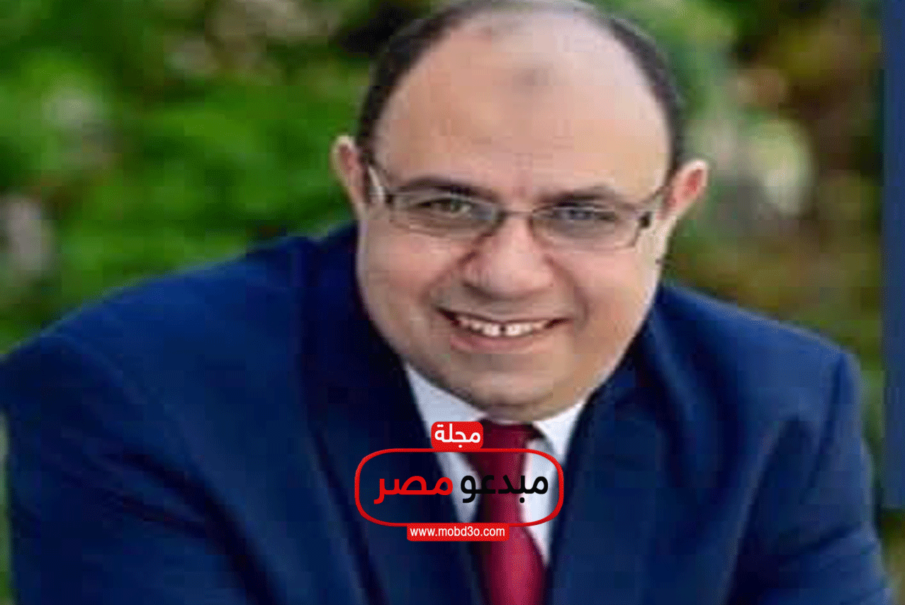 عبد الحليم غزالي يهنئ محود صبري رئيس تحرير الاهرام الرياضي