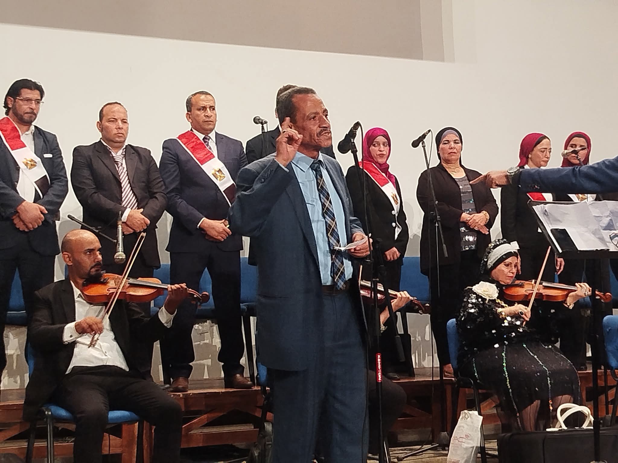 محافظ اسيوط يشارك ادباء اسيوط بحفلهم عن انتصارات اكتوبر