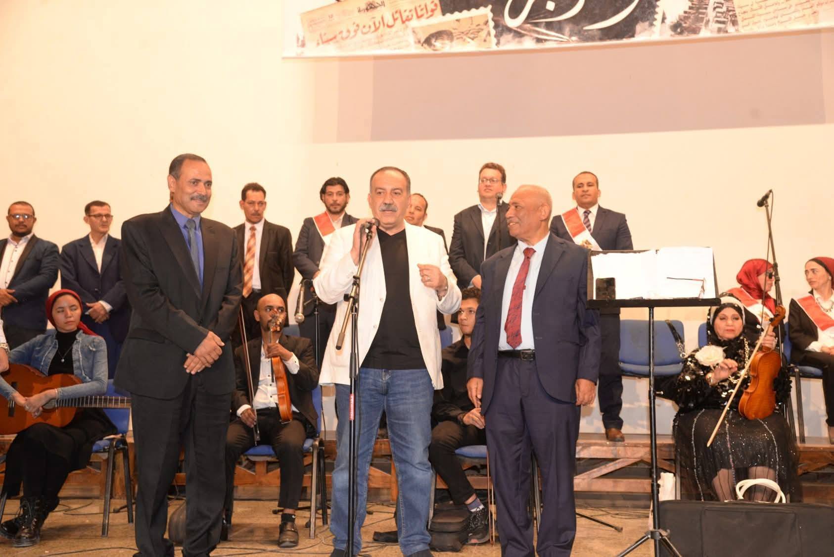 محافظ اسيوط يشارك ادباء اسيوط بحفلهم عن انتصارات اكتوبر
